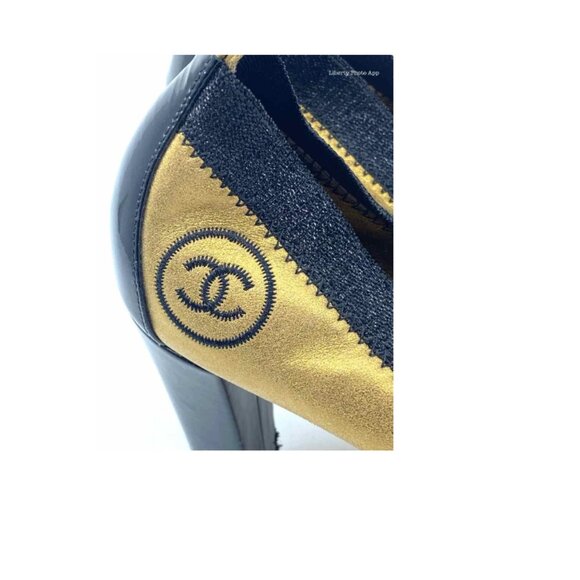 Authentic Chanel Gold Pumps Size 39 - Picture 3 of 6